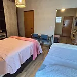 Lindo Apartamento Prox Ao Copacabana Palace Cm 13-1001